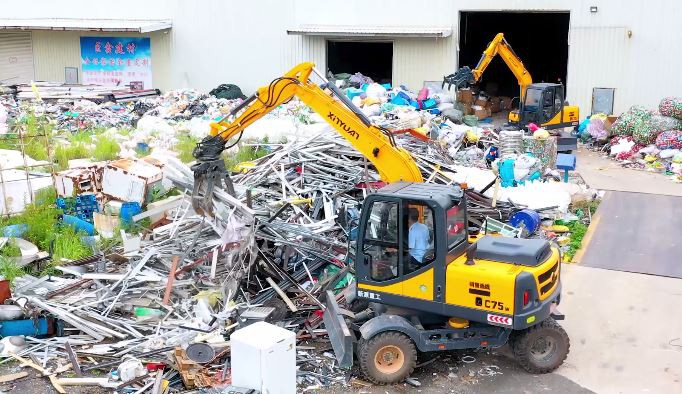Importance of excavator engine drainage