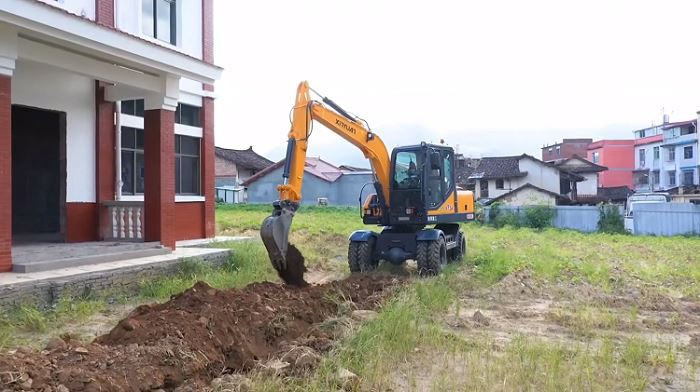 The engine speed of excavator decreases due to the mismatch of parts