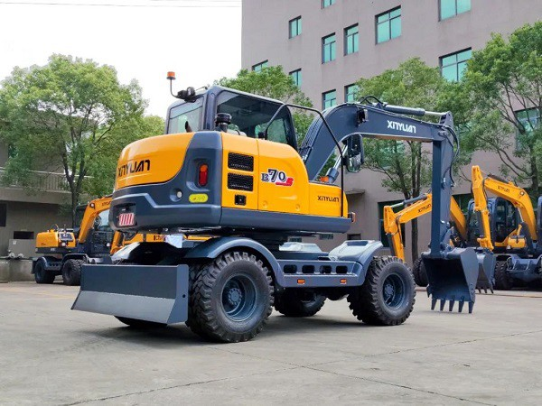 Advantages and disadvantages of open system of excavator