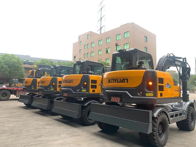 Xinyuan Excavator Providing The New Model Which Meet National Standard IV